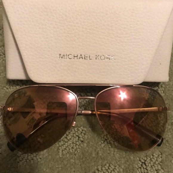 Michael Kors Sunglasses - Picture 1 of 3